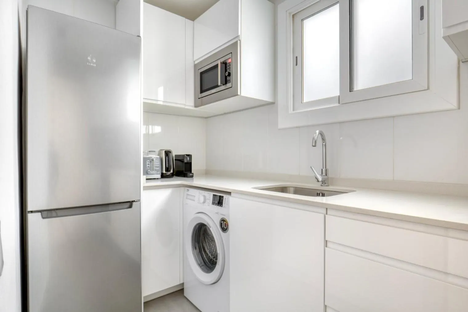Апартаменты Blueground Nova Esquerra De Leixample Kitchen Bcn-73 Барселона